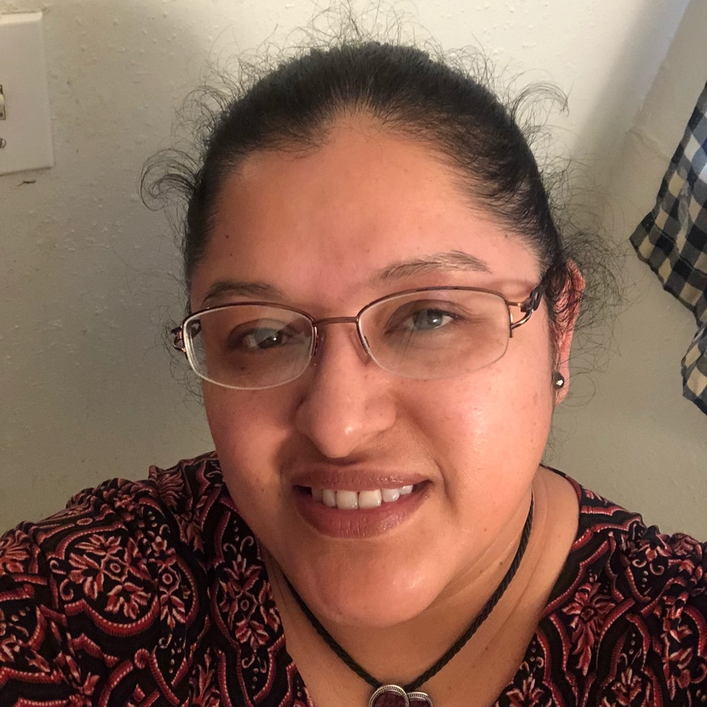 Meet your Posher, Mayra